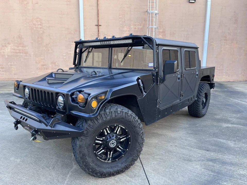 Hummer HMMWV - Image 2 of 31