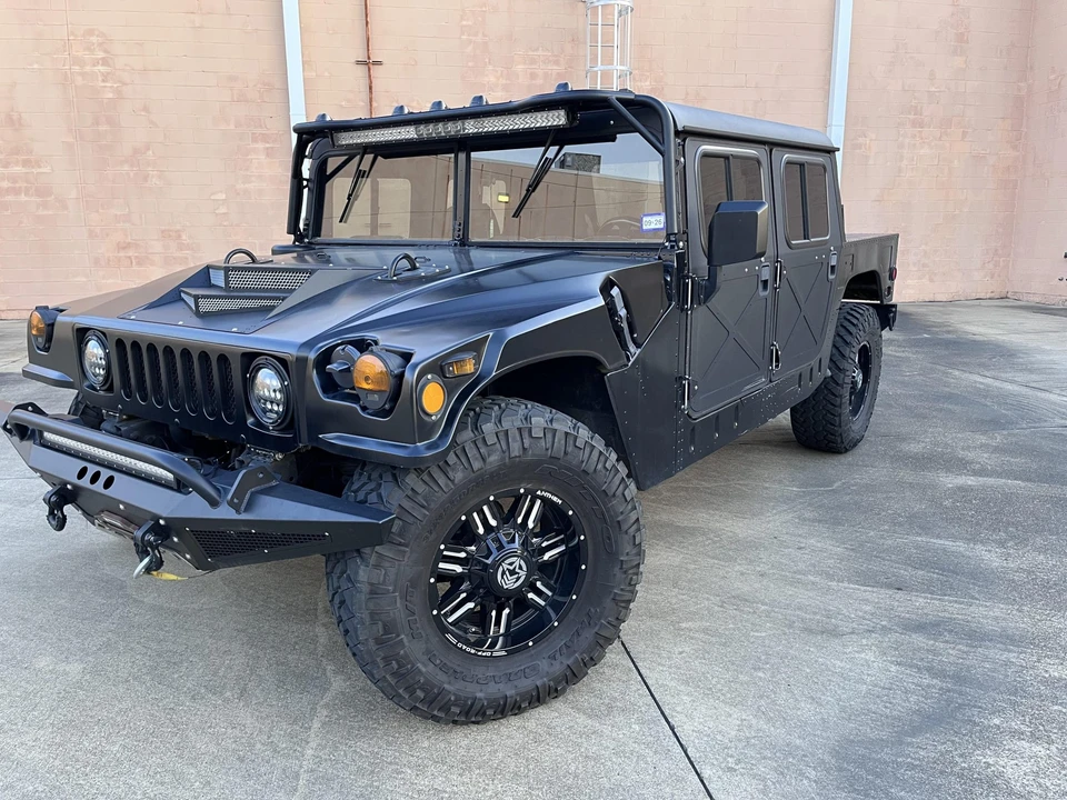 Hummer HMMWV - Image 3 of 31
