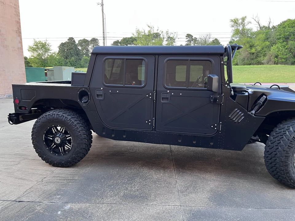Hummer HMMWV - Image 26 of 31