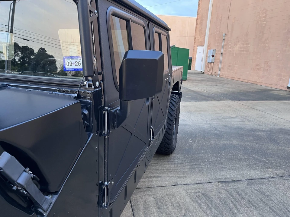 Hummer HMMWV - Image 30 of 31