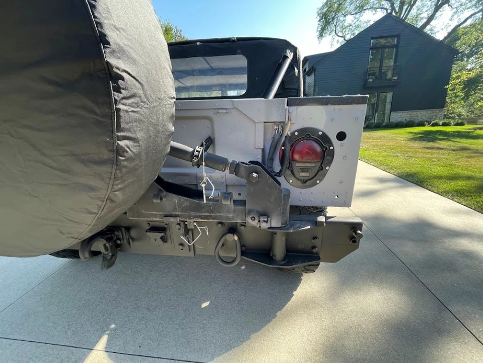 Hummer HMMWV - Image 25 of 31