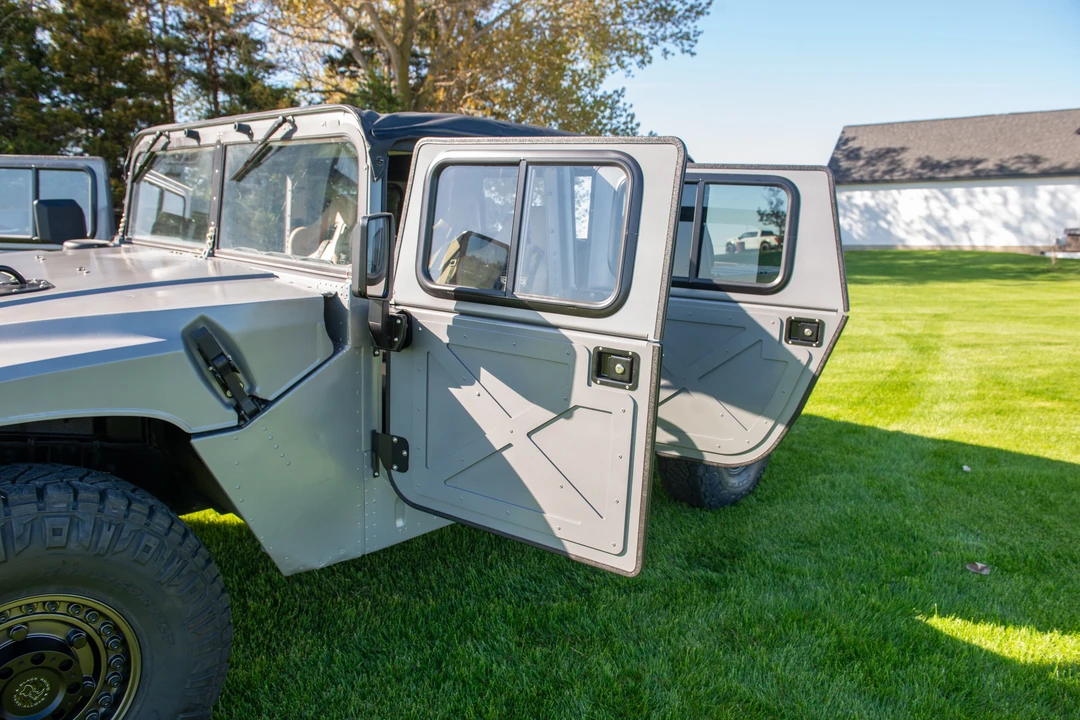Hummer HMMWV - Image 24 of 31
