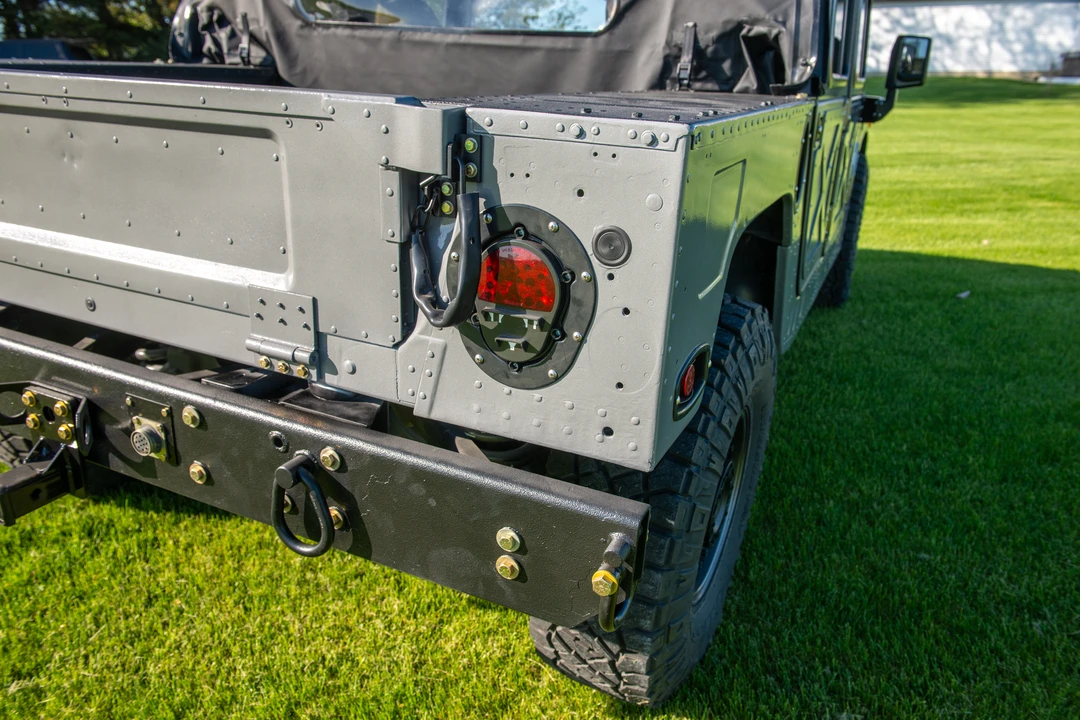 Hummer HMMWV - Image 11 of 31