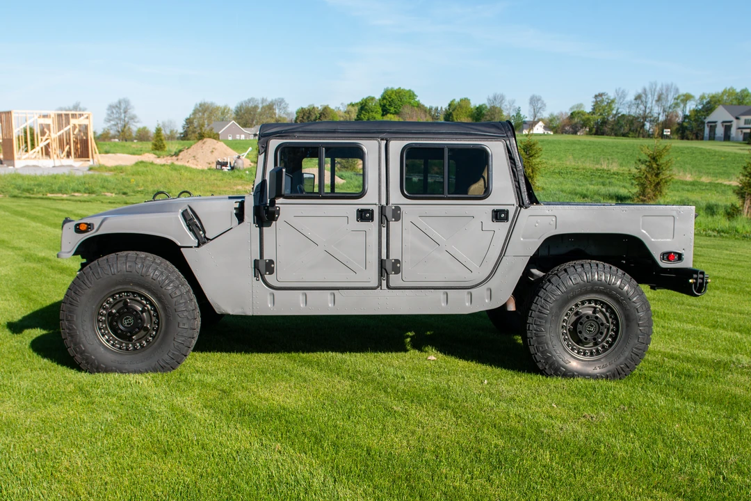 Hummer HMMWV - Image 9 of 31