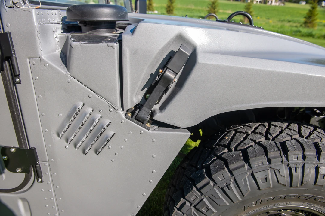 Hummer HMMWV - Image 23 of 31