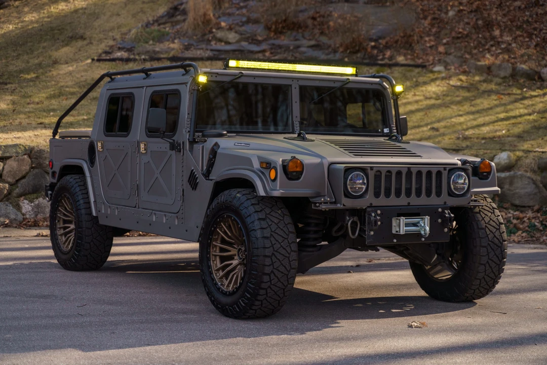 Hummer HMMWV - Image 2 of 31