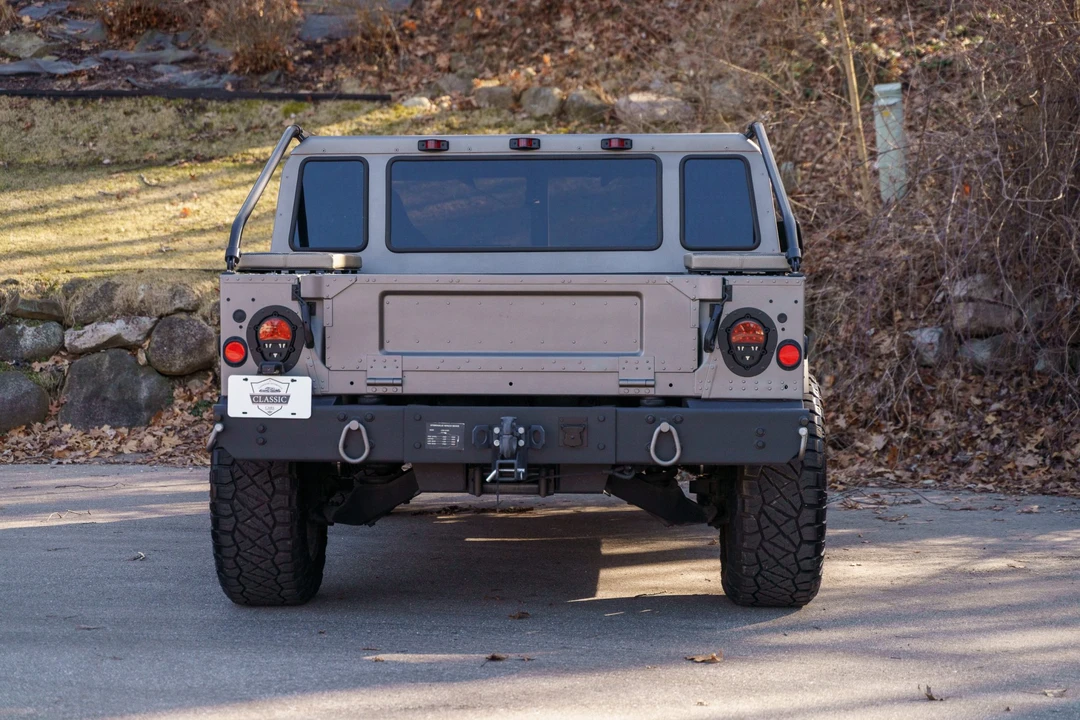 Hummer HMMWV - Image 12 of 31