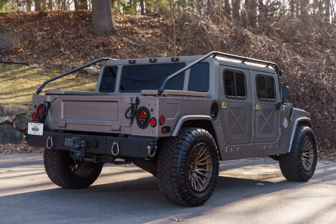 Hummer HMMWV - Image 14 of 31