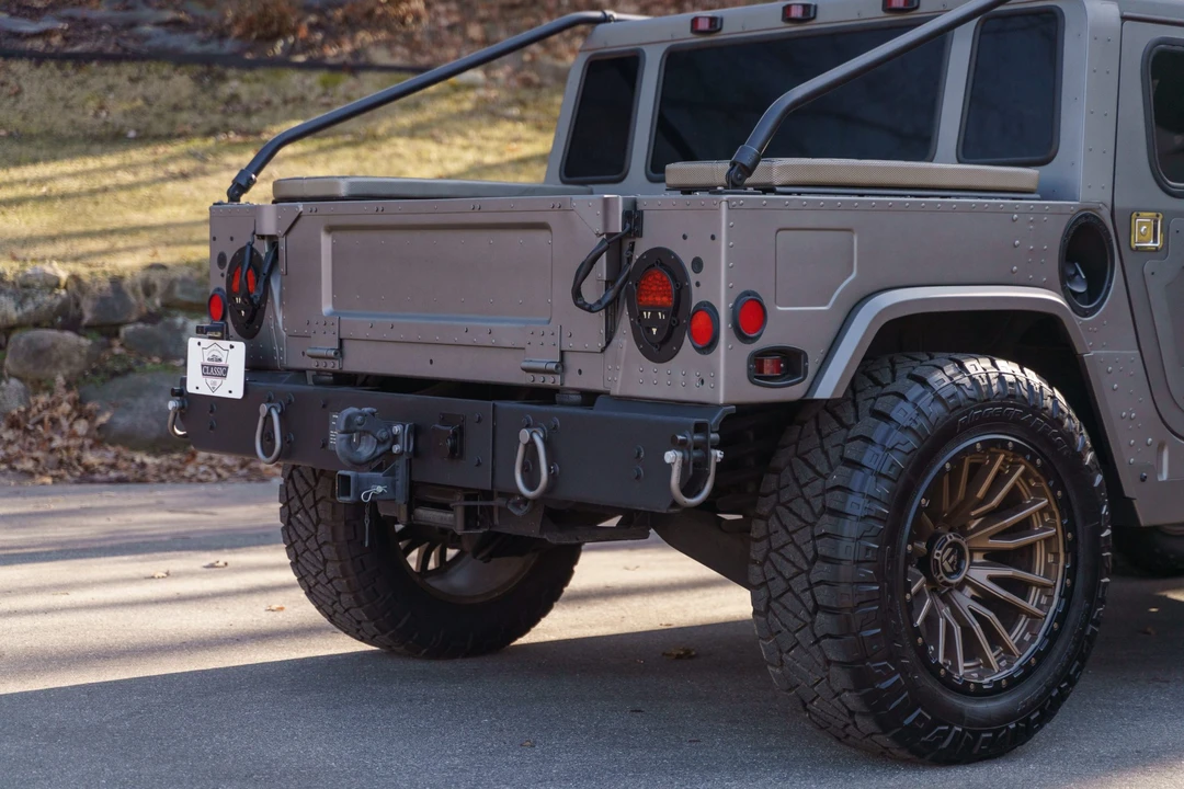 Hummer HMMWV - Image 25 of 31