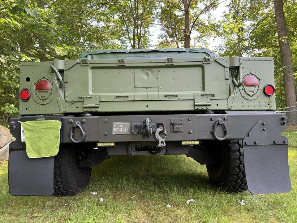 AM General Hummer - Image 14 of 31