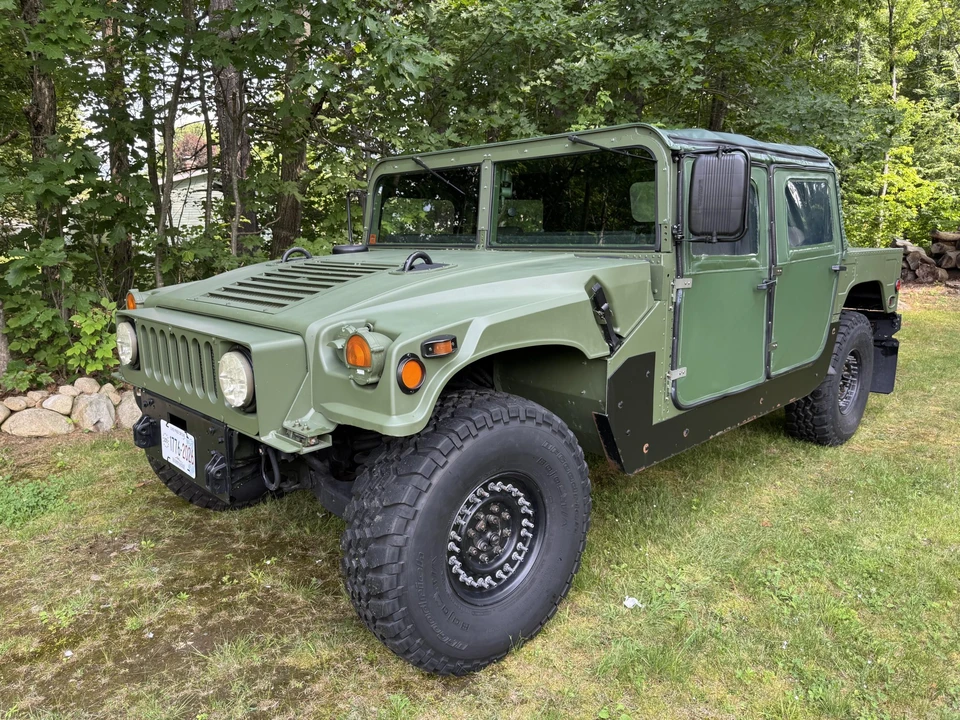 AM General Hummer - Image 2 of 31