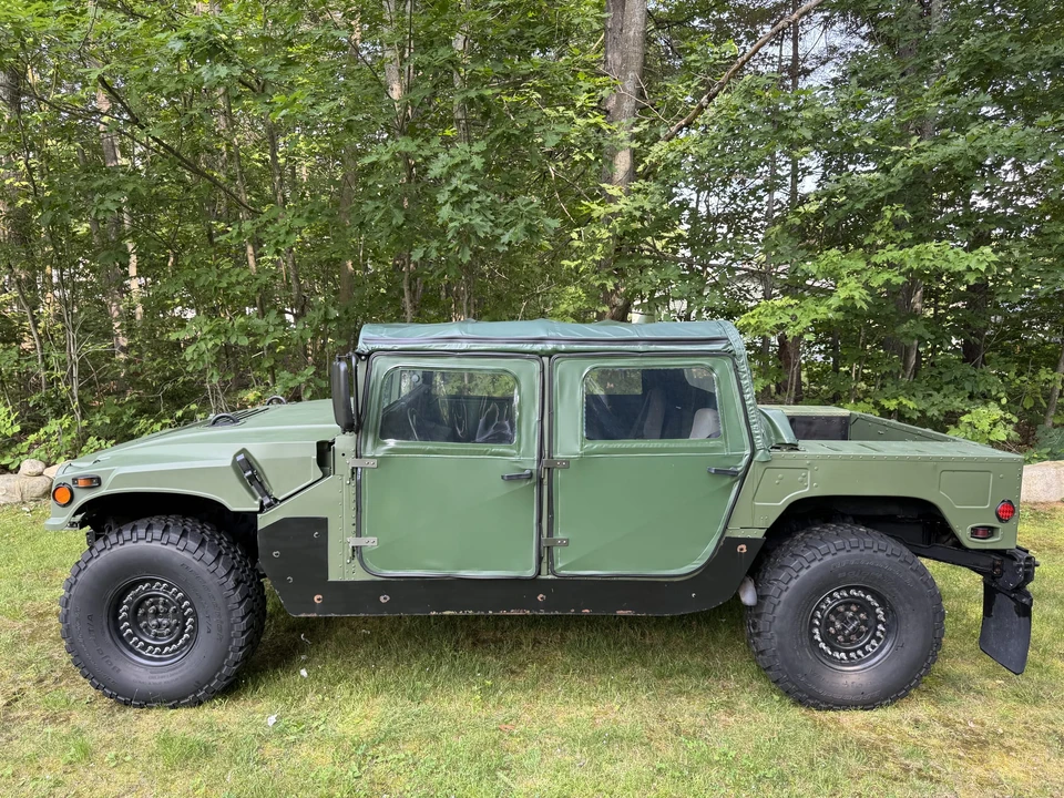 AM General Hummer - Image 17 of 31