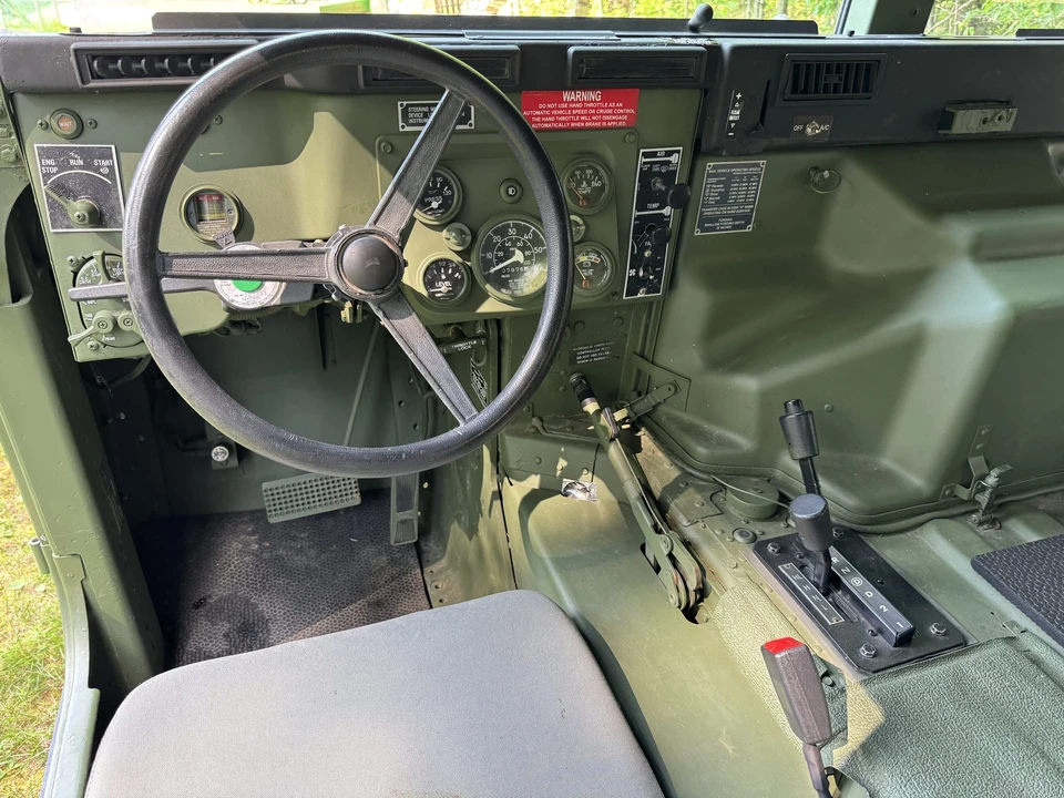 AM General Hummer - Image 28 of 31