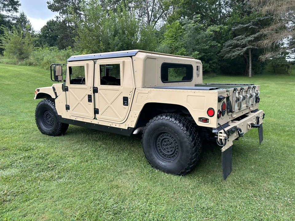 Hummer HMMWV - Image 10 of 31