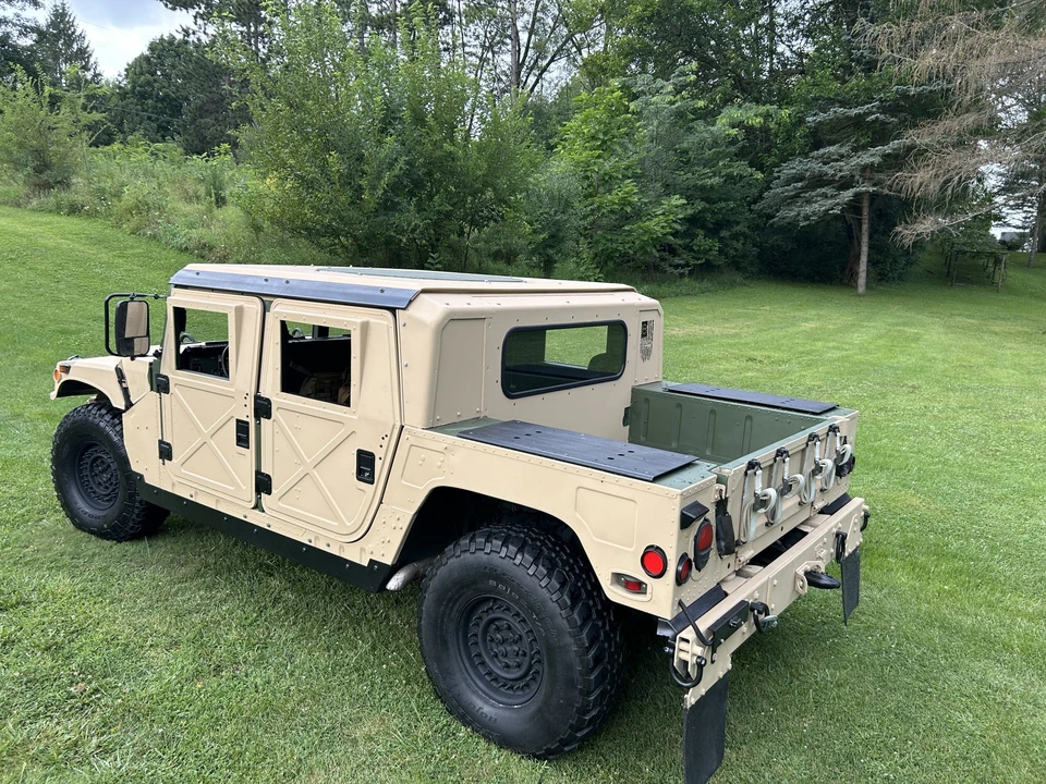 Hummer HMMWV - Image 11 of 31