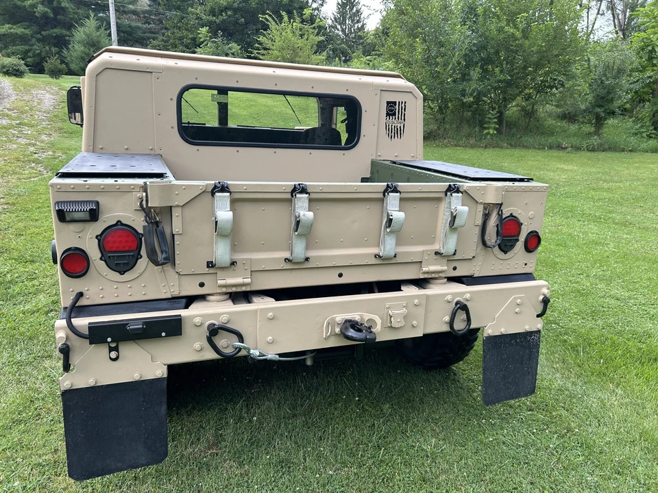 Hummer HMMWV - Image 13 of 31