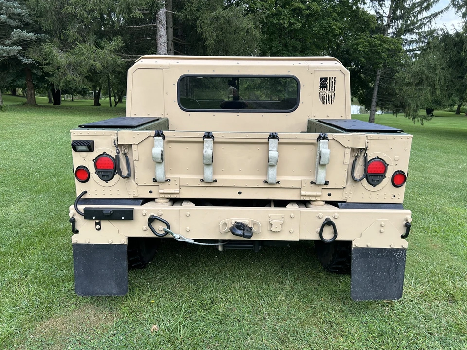 Hummer HMMWV - Image 15 of 31