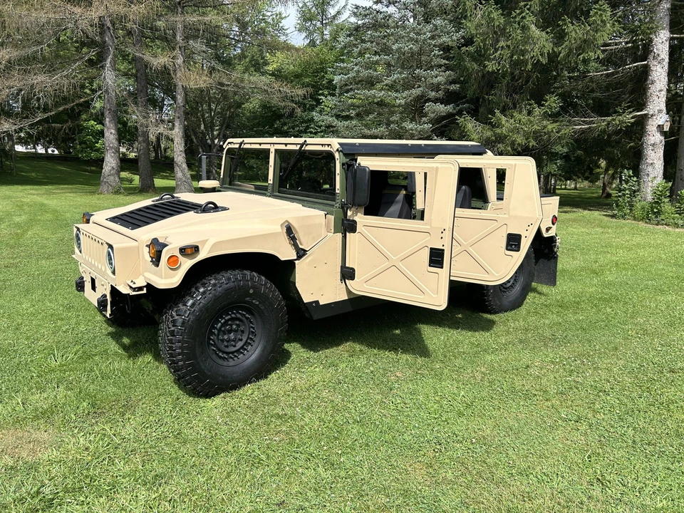 Hummer HMMWV - Image 20 of 31