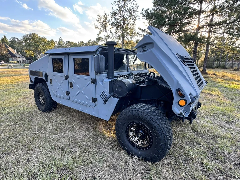 Hummer HMMWV - Image 14 of 31