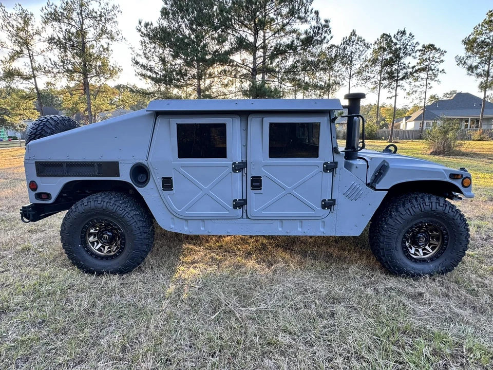 Hummer HMMWV - Image 11 of 31