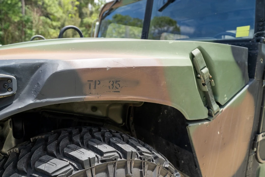 Hummer HMMWV - Image 17 of 31