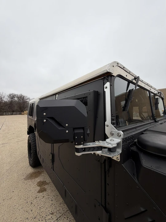 Hummer HMMWV - Image 11 of 31
