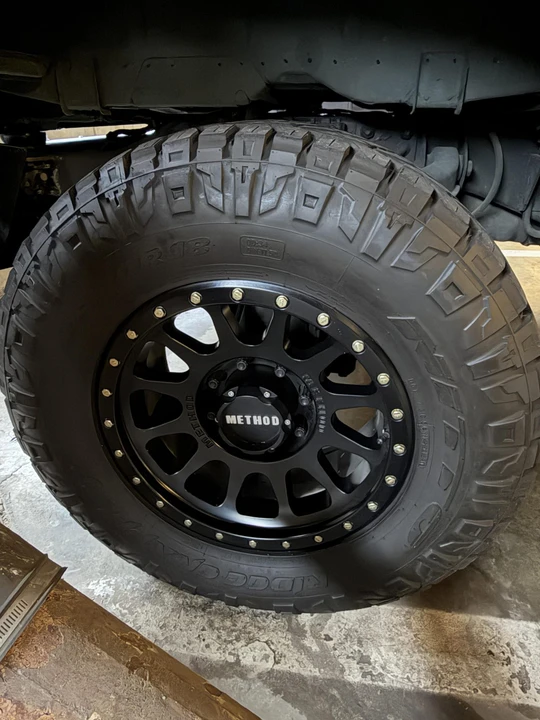 Hummer HMMWV - Image 17 of 31
