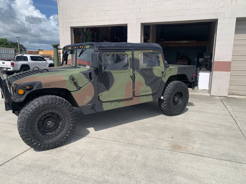Hummer HMMWV - Image 22 of 31