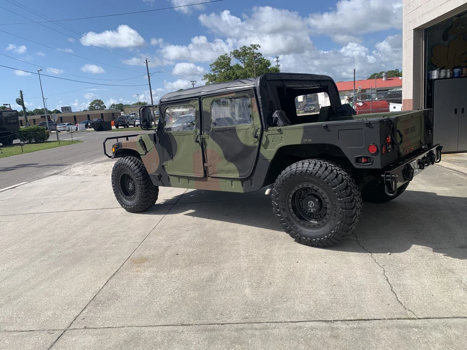 Hummer HMMWV - Image 20 of 31