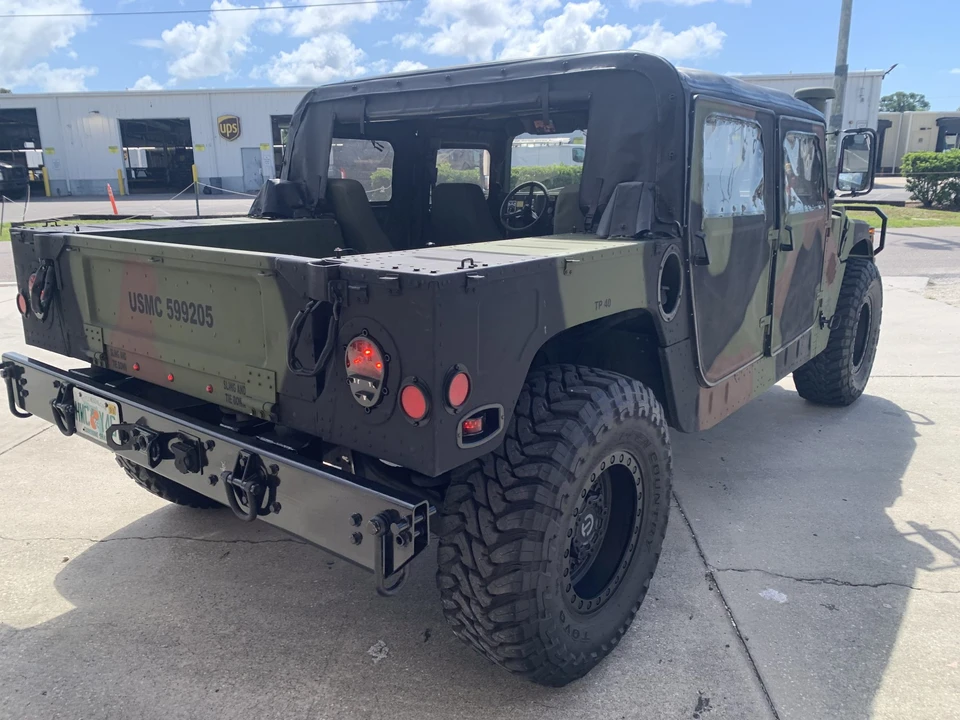 Hummer HMMWV - Image 14 of 31