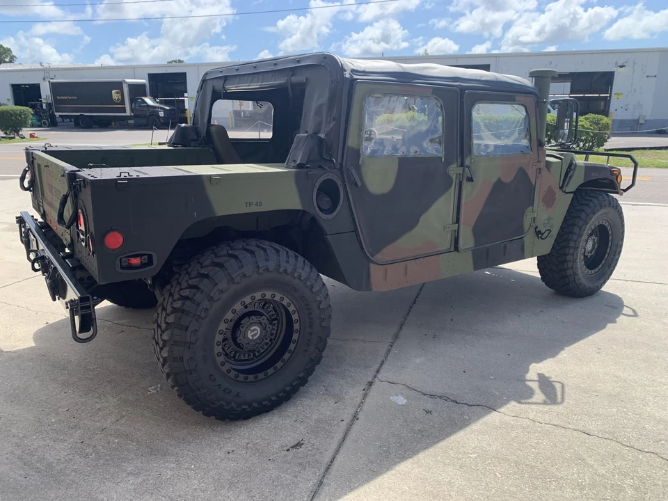 Hummer HMMWV - Image 13 of 31