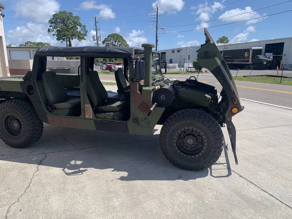 Hummer HMMWV - Image 26 of 31