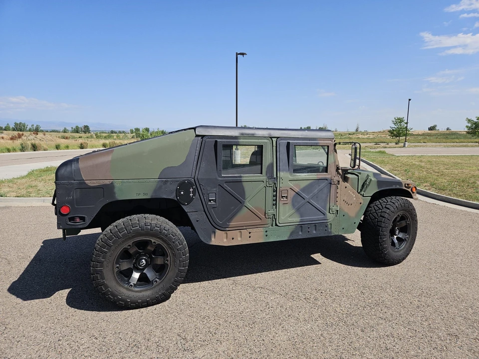 Hummer HMMWV - Image 19 of 31