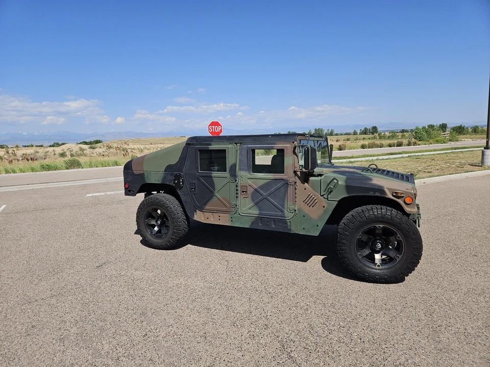 Hummer HMMWV - Image 21 of 31