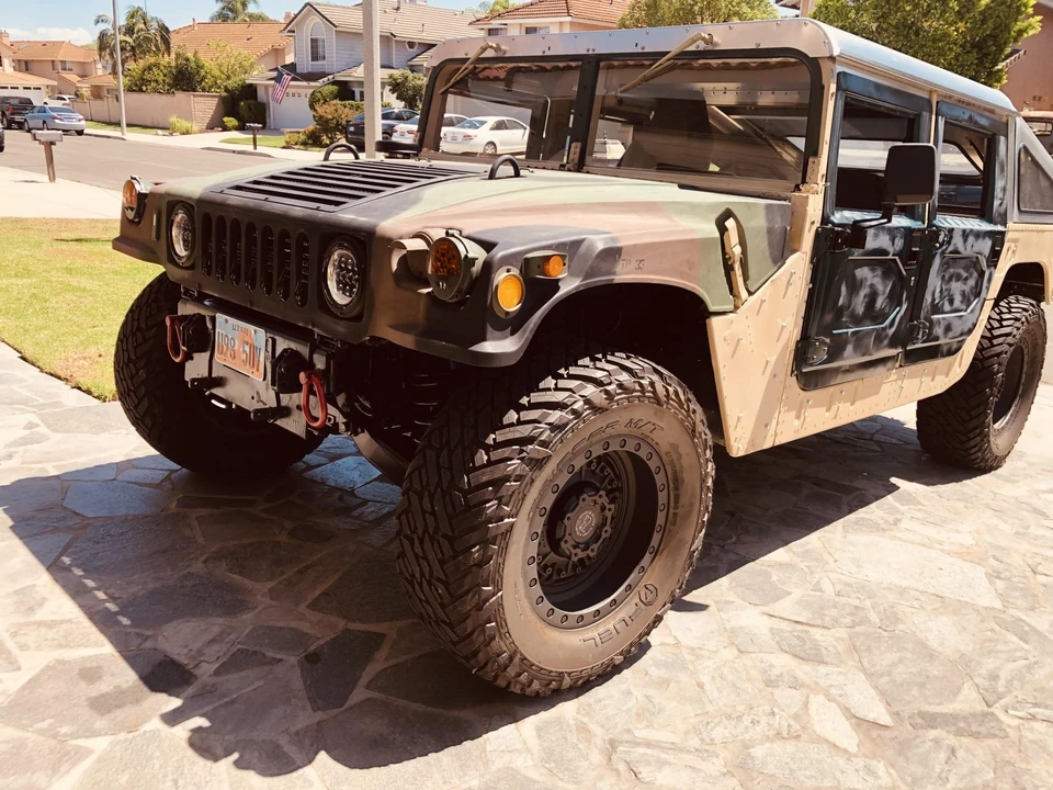 Hummer HMMWV - Image 2 of 31