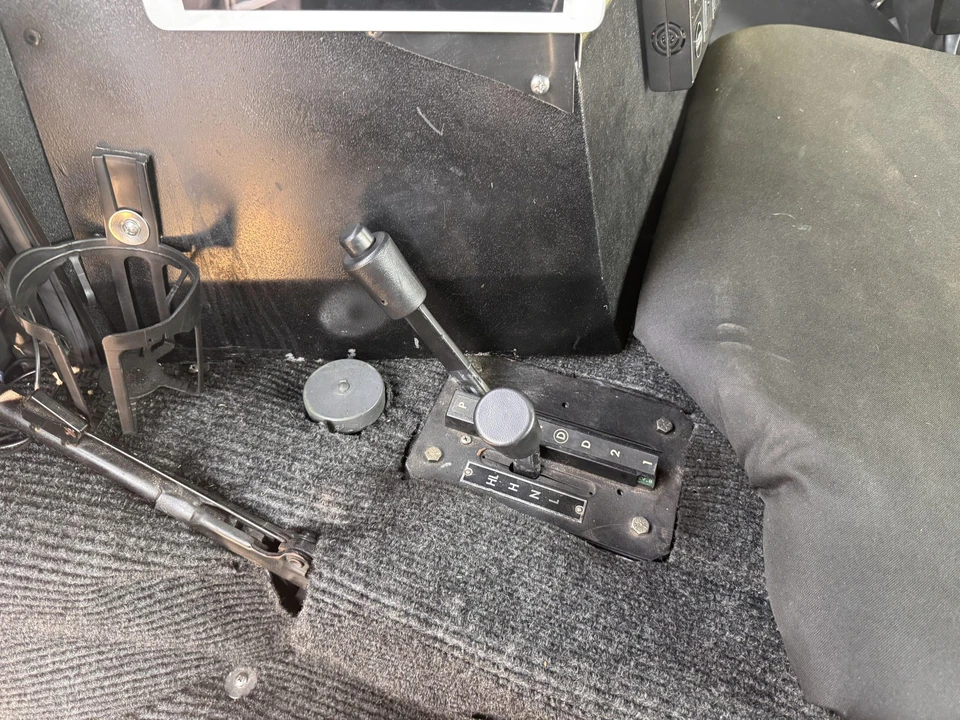 Hummer HMMWV - Image 27 of 31