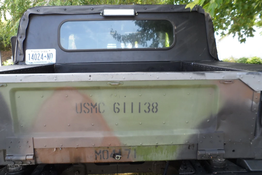 Hummer HMMWV - Image 14 of 31
