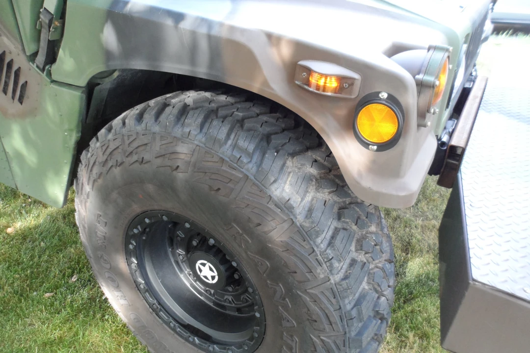 Hummer HMMWV - Image 19 of 31