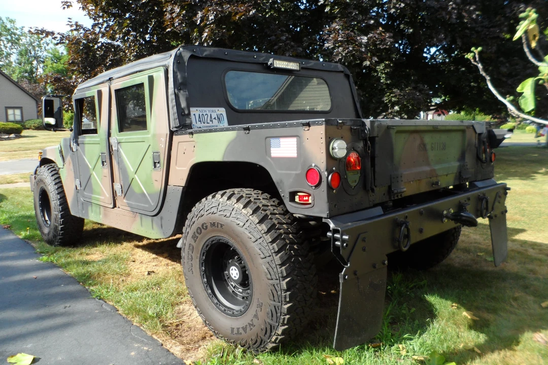 Hummer HMMWV - Image 4 of 31