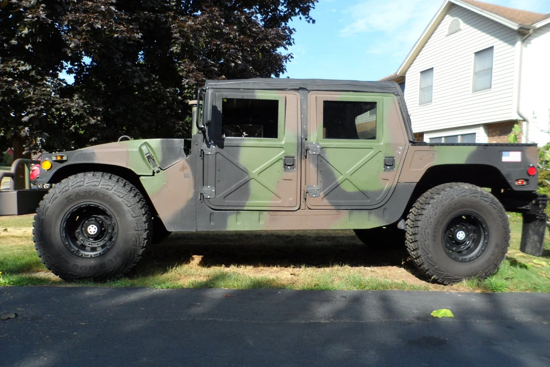 Hummer HMMWV - Image 3 of 31
