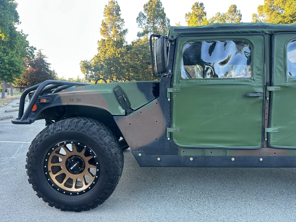 Hummer HMMWV - Image 23 of 31