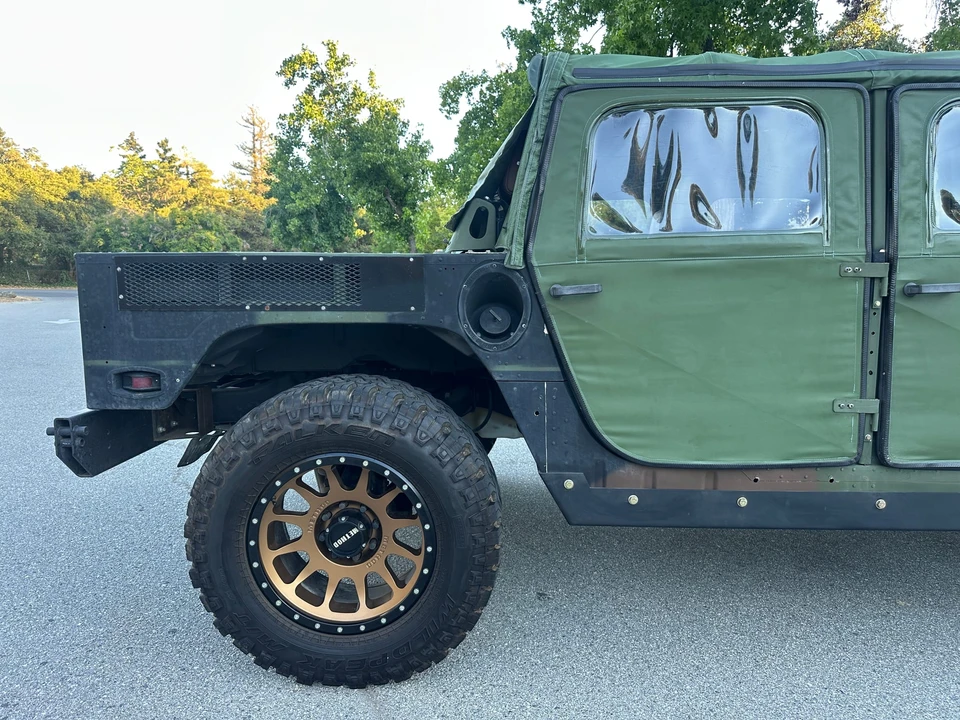 Hummer HMMWV - Image 21 of 31