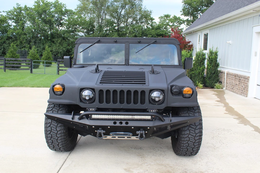 Hummer HMMWV - Image 3 of 31