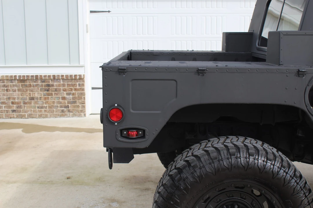 Hummer HMMWV - Image 17 of 31