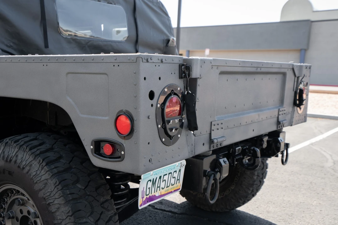 Hummer HMMWV - Image 20 of 31