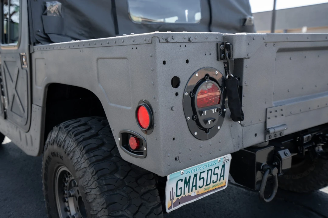 Hummer HMMWV - Image 27 of 31