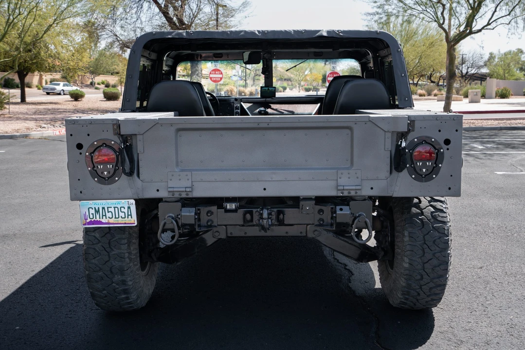 Hummer HMMWV - Image 9 of 31