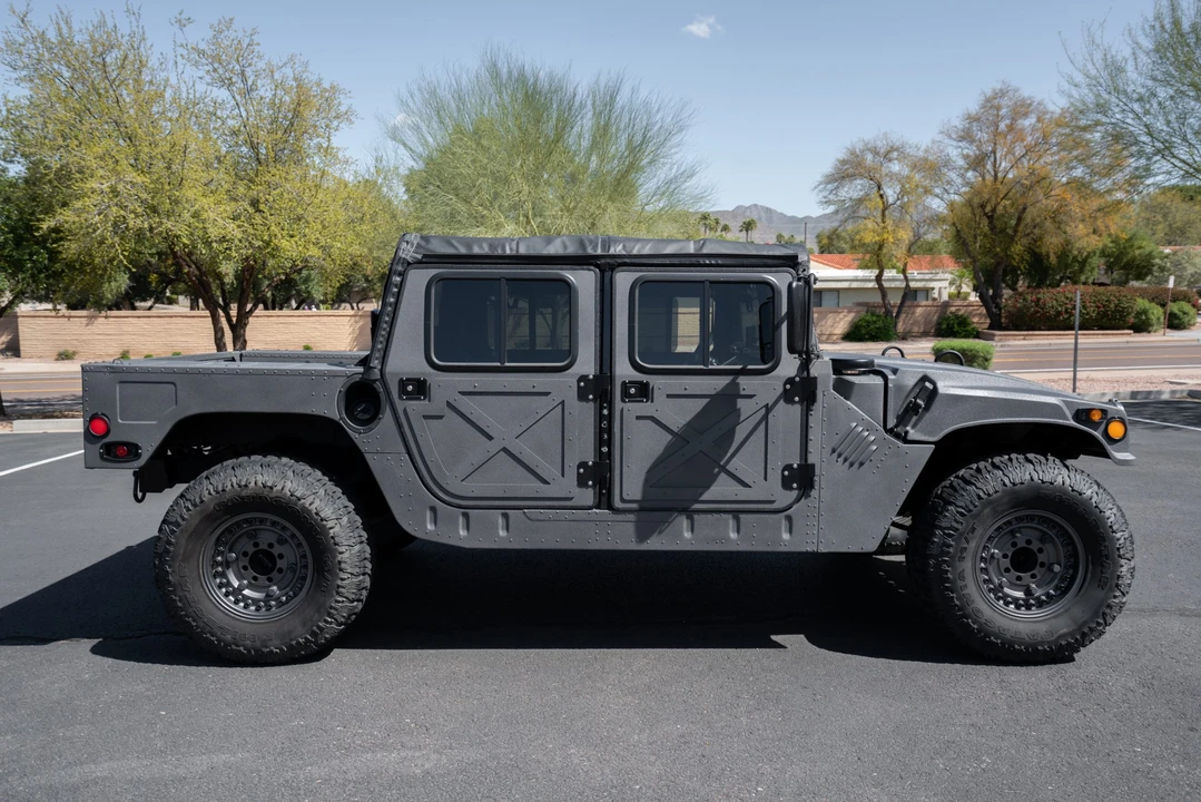 Hummer HMMWV - Image 5 of 31