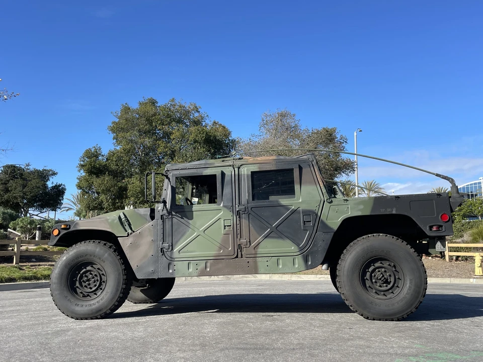 Hummer HMMWV - Image 4 of 31