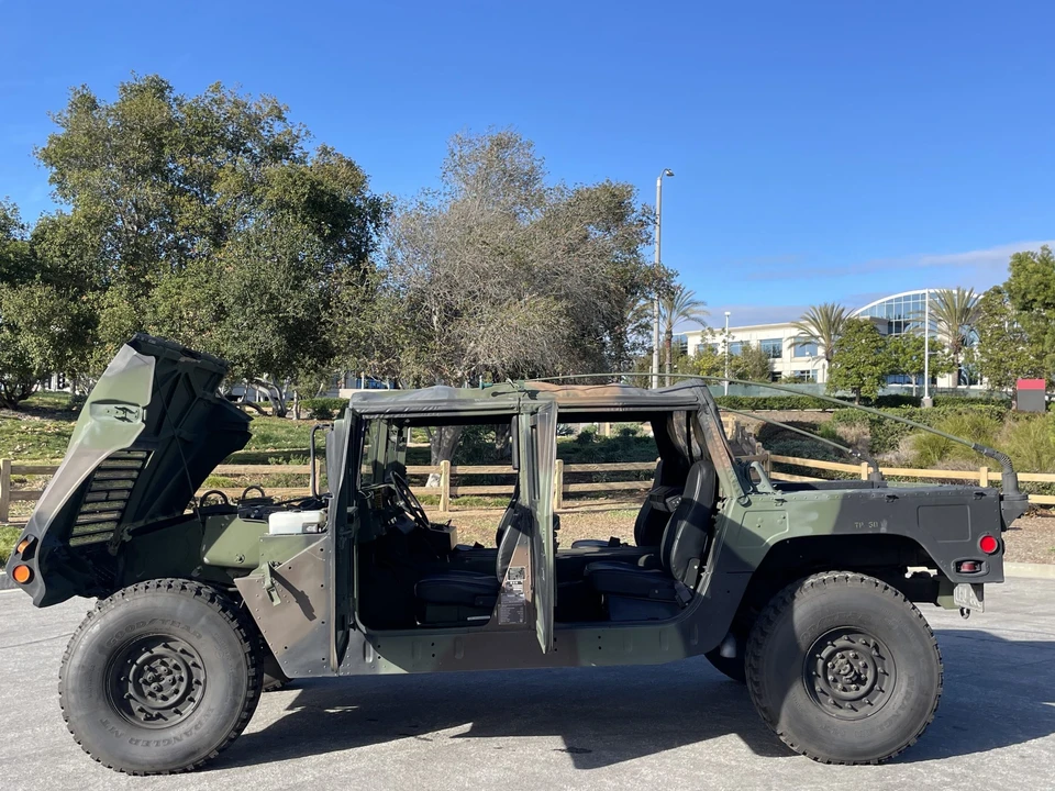 Hummer HMMWV - Image 12 of 31